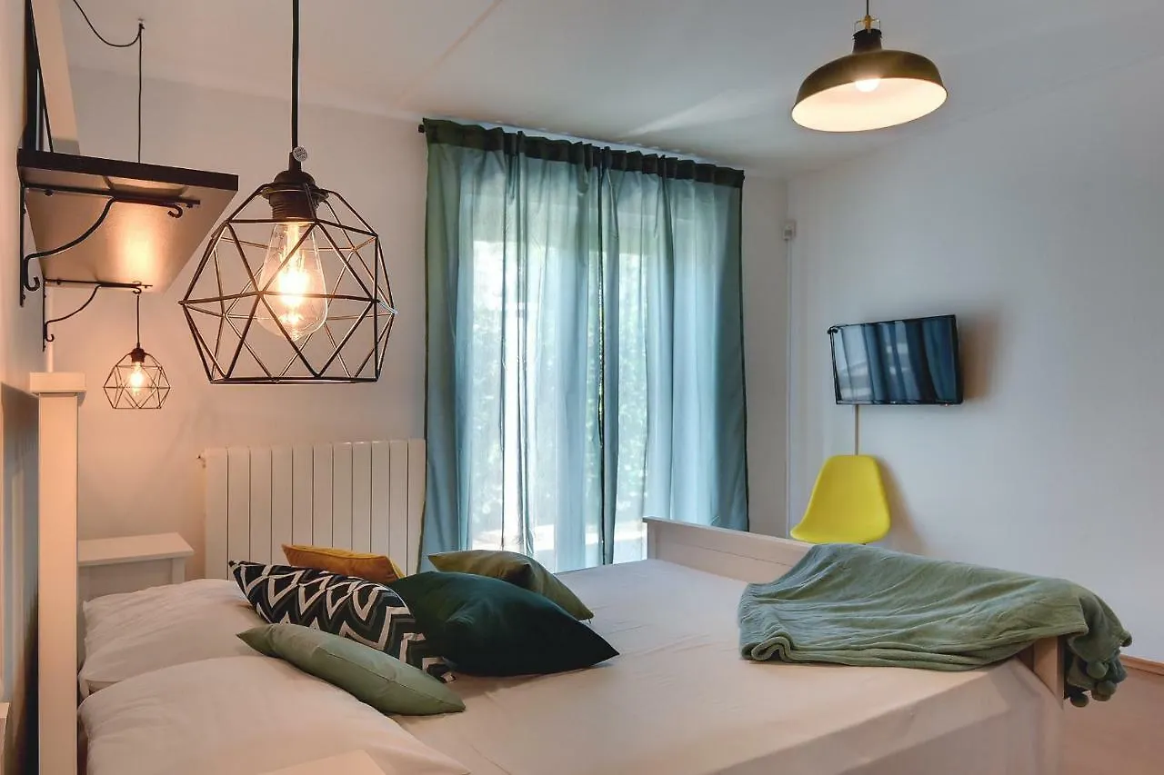 Villa Mutila Medulin 0*,  Croatia